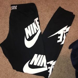 NIKE LEGGINGS